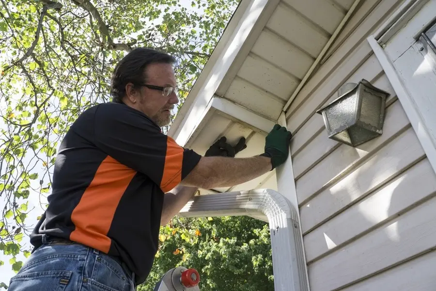 How Siding Installation Affects Gutter Performance in Centerville, OH